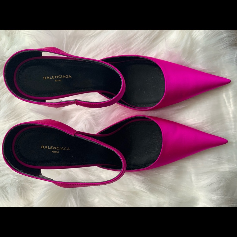 Balenciaga satin Knife pumps in hot pink sz 39.5
